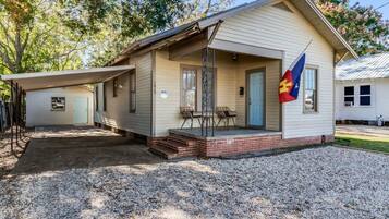 Apartemen | 1 kamar tidur, meja kerja, dan internet