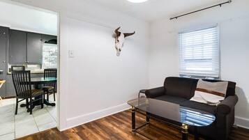 Apartment | 1 bedroom, Internet