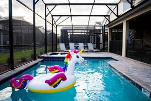 House, Accessible - Luxury AND FUN Near Disney Parks 9BR (Kissimmee)