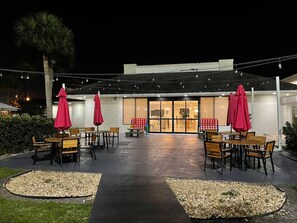 Estúdio | Escrivaninha, acesso à internet de alta velocidade