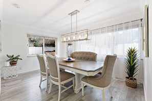 Casa, con acceso para personas discapacitadas | 3 habitaciones, escritorio y internet 