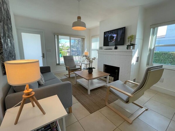 House | 2 bedrooms, desk, Internet - Cozy and Super Location 2 BR (Miami)