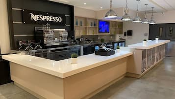 스튜디오 | 책상, 인터넷