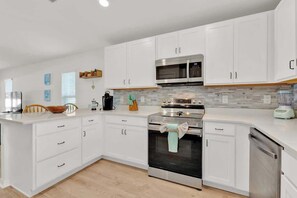 Fridge, microwave, oven, stovetop - 3BR House w Backyard & access to Auburndale Trail (Auburndale)