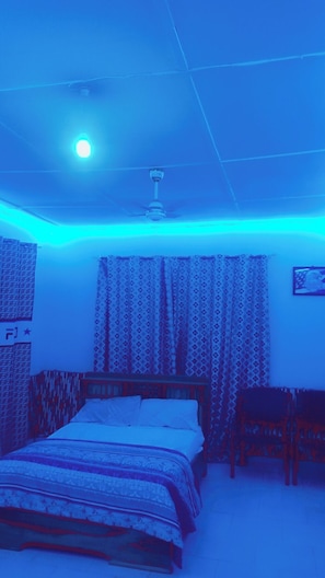 1 bedroom, iron/ironing board, WiFi