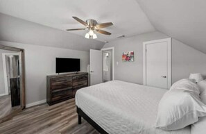 4 bedrooms, WiFi, bed sheets