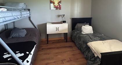 Garden Ridge Retreat- Farm Stay