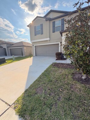 Property grounds - Darling Suite/Studio (Lakeland)