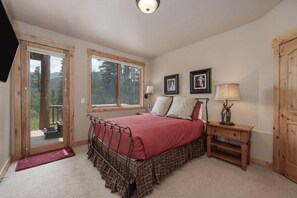 4 bedrooms, WiFi, bed sheets