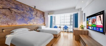 Chuxiong Yuyu Holiday Hotel