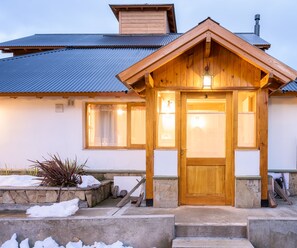 Front of property - Apartments Bariloche - San Martin de los Andes Lodge (San Martín de los Andes)