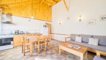 Cabin, 1 Bedroom | Living area | 40-inch LED TV with satellite channels, offices