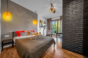 1 bedroom, iron/ironing board, free WiFi, bed sheets - Warsaw Leszno Apartment with Parking - by Rentujemy (Warszawa)