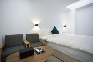 Room - Step Inn (Taipei)