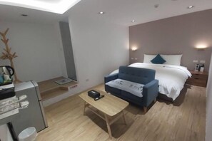 Room - Step Inn (Taipei)