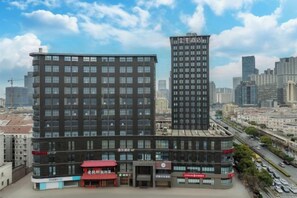 Unclassified image, 5 of 14, button - HanTing Premium Hotel (Hangzhou Linping Intime City Subway Station) (Hangzhou)