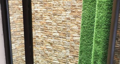 Charming 2-bedroom apartment with WiFi, AC in welcoming Udaipur