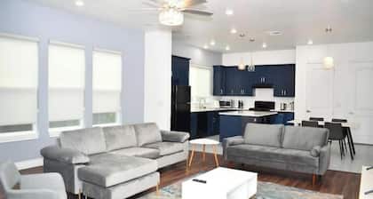 3 Bedroom Home Near Pearl Brewery/River Walk