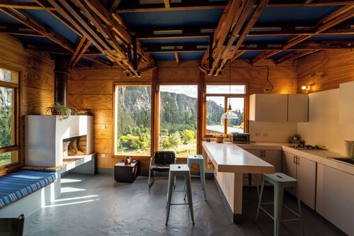 Cabaña Tyto Alba. Cozy wooden cabin for 4 people. Located in Suesca.