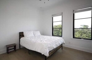 4 soverom, wi-fi og sengetøy