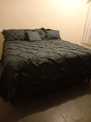 1 bedroom, WiFi, bed sheets - ROSARITO BEACH 
CHARM (Playas de Rosarito)