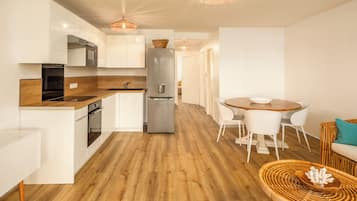 Deluxe Duplex, Sea View | Private kitchen | Full-size fridge, microwave, oven, stovetop