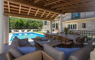 Villa Bosnjak with a private pool