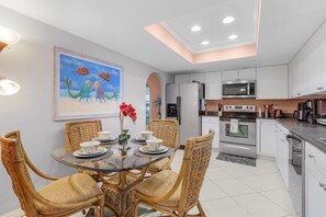 Microwave, oven, stovetop, dishwasher - Relax in Our 3BR Oasis - Heated Pool, Gym, Pet Friendly & Boat Access! (Cape Coral)