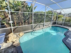 Piscine extérieure, piscine chauffée