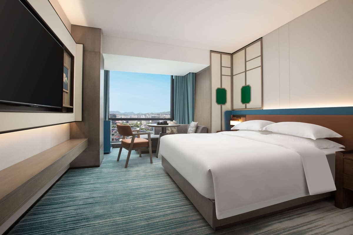 Superior Room, 1 Katil Raja (King), Non Smoking | Wi-fi percuma