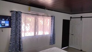 Chambre Simple Confort, patio