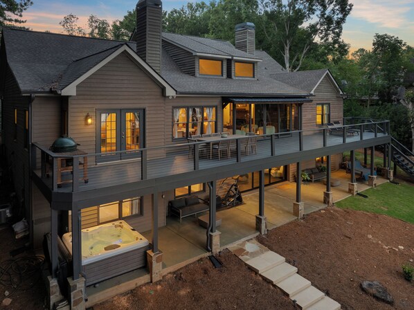 Terrace/patio - Lake Oconee | Hot Tub, Fire Pit & Lake Access (Eatonton)