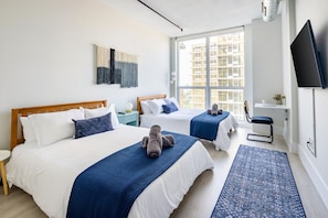 3 soveværelser, skrivebord, strygejern/strygebræt, weekendseng