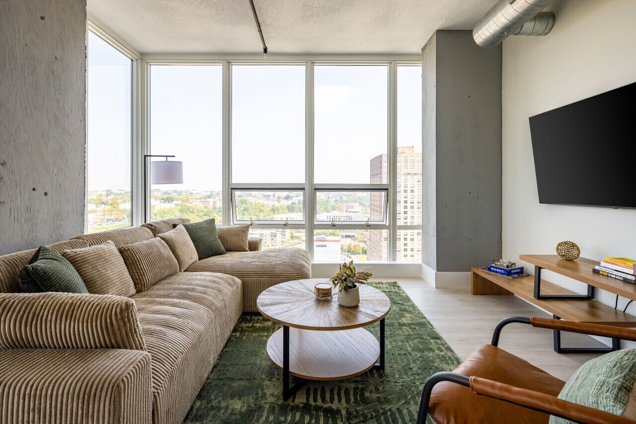 Smart TV, table tennis, offices