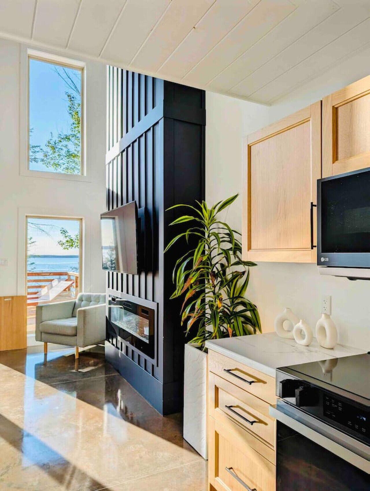 雪櫃、微波爐、焗爐、爐具