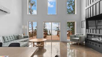 Téléviseur connecté, foyer