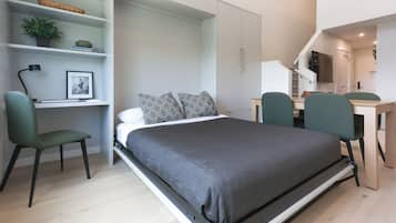 Basic Loft | 1 bedroom, individually decorated, individually furnished, desk