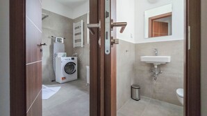 Bathroom - IMCT - Green Home Apartment (Törökbálint)