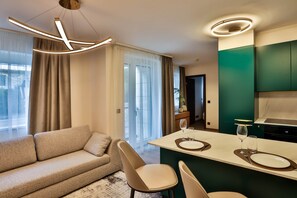 TV - IMCT - Sun Hill A406 Luxury Suites (Budapest)