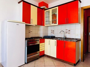Apartment | Private kitchen | Fridge, microwave, oven, stovetop