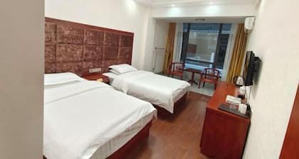 Caifu Business Hotel