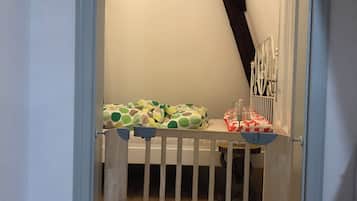 3 Schlafzimmer, Bügeleisen/Bügelbrett, WLAN, Bettwäsche