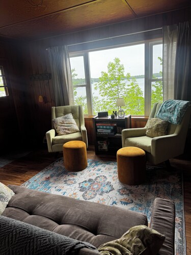 Red Cabin Retreat on Island Lake - Perfect for Fishing & Wildlife Lovers