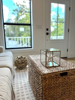 Interior - Luxury Apartment - Downtown Sarasota
(Sarasota)