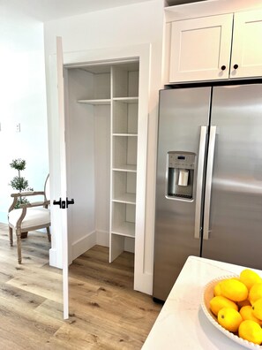 Interior - Luxury Apartment - Downtown Sarasota
(Sarasota)