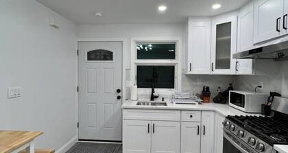 SI HOUSE - Lovely 2 bedroom unit in Staten Island