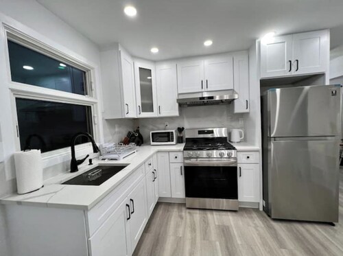 SI HOUSE - Lovely 2 bedroom unit in Staten Island