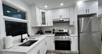 SI HOUSE - Lovely 2 bedroom unit in Staten Island