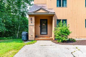 Exterior - Attitash Awesomeness - Fun for the Whole Family (Bartlett)