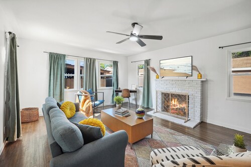 Near Disney! 2 Bed 1 Bath - Back House